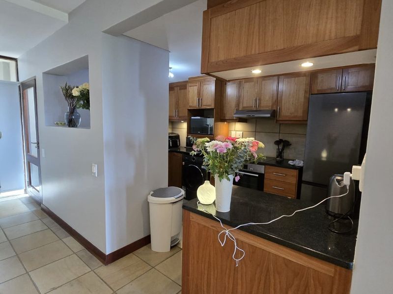 Luxury Duplex with Ocean & Mountain Views - Photo 2