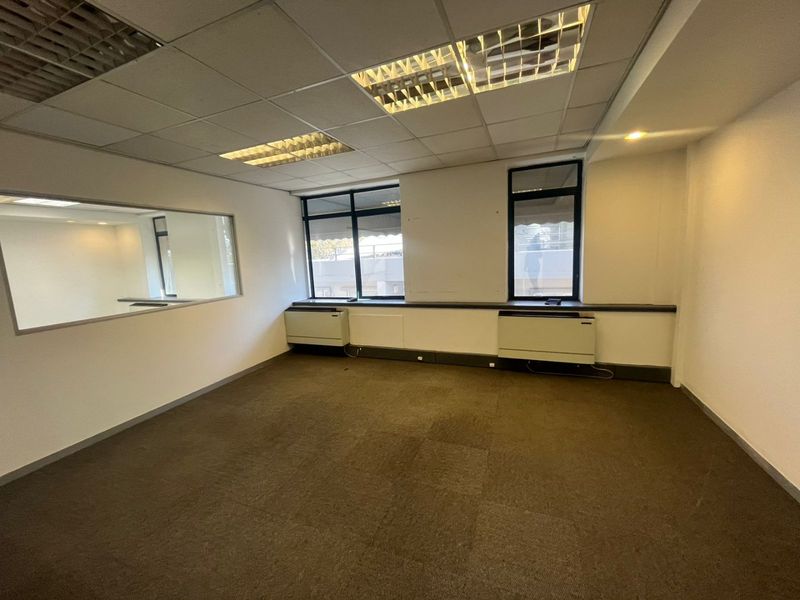 Grade A Office Space To Let in Rosebank – 209 sqm | Prime Location - Photo 10