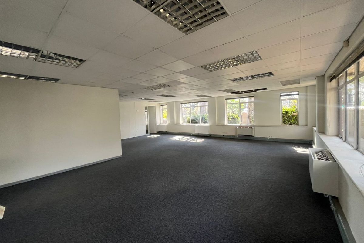 Grade A Office Space To Let in Rosebank – 173 sqm | Prime Location - Photo 4