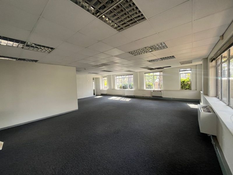 Grade A Office Space To Let in Rosebank – 173 sqm | Prime Location - Photo 4