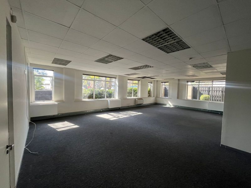 Grade A Office Space To Let in Rosebank – 173 sqm | Prime Location - Photo 7