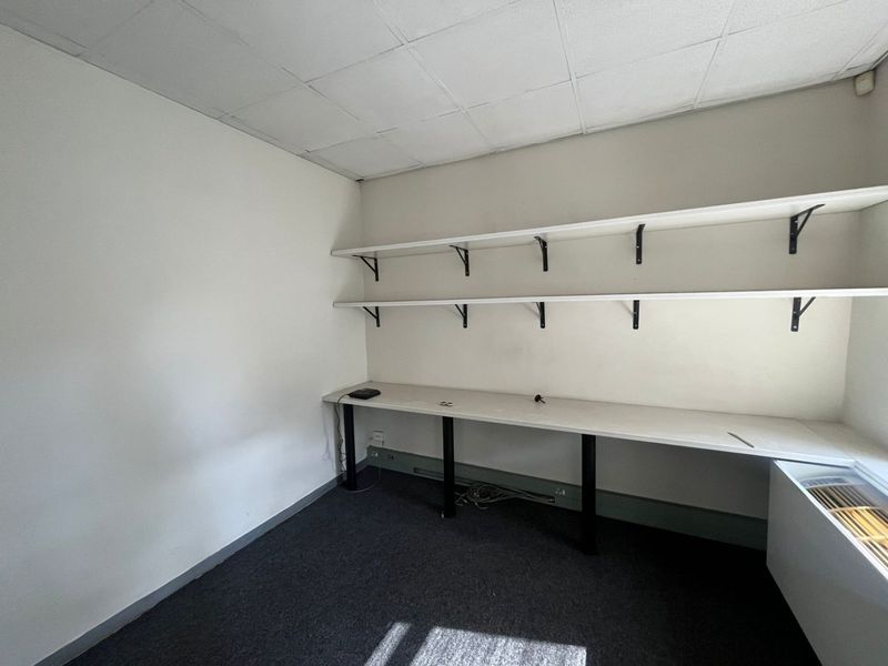 Grade A Office Space To Let in Rosebank – 173 sqm | Prime Location - Photo 6