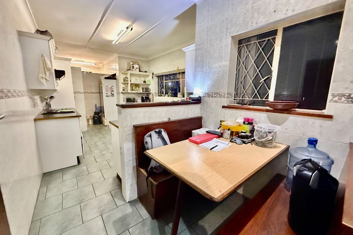 4 Bedroom with Loft & Flatlet for sale in Rynfield, Benoni - Photo 4