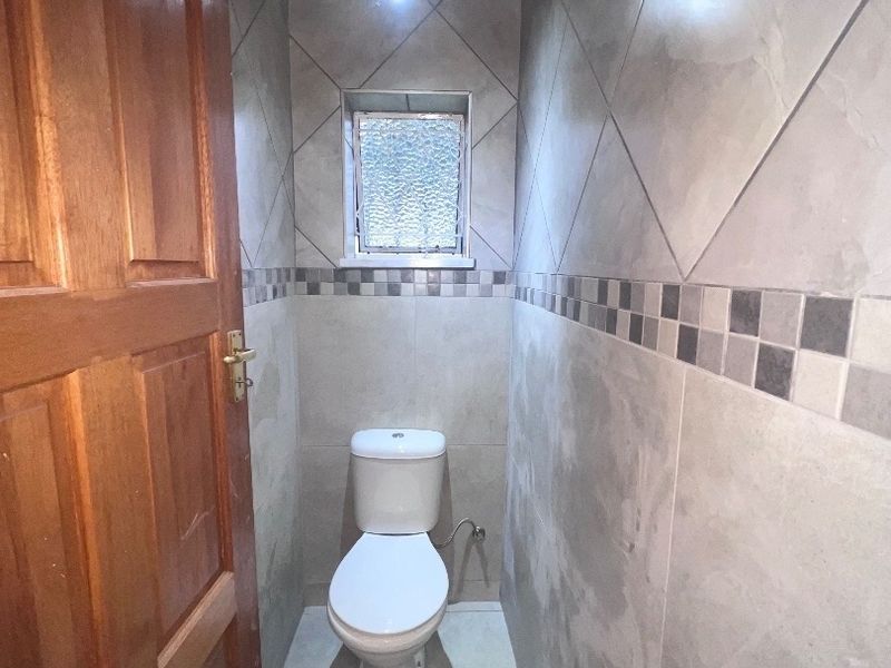 4 Bedroom with Loft & Flatlet for sale in Rynfield, Benoni - Photo 7