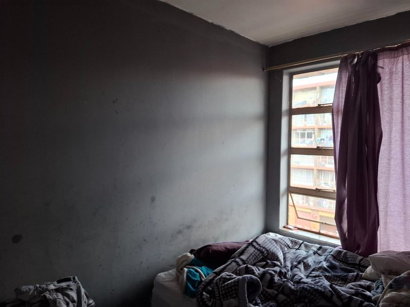 Sunny 2 bed flat in Sunnyside awaits in this Triplex - Photo 3