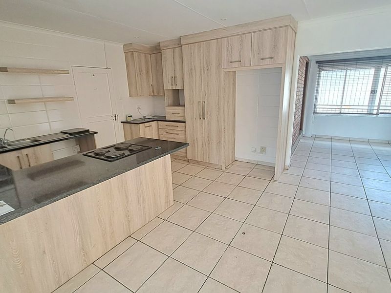 3bedroom duplex in north, Bloemfontein - Photo 4