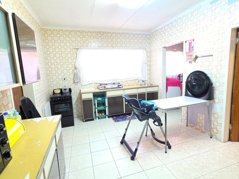 Modern Face Brick Home for Sale in Laudium - Photo 10