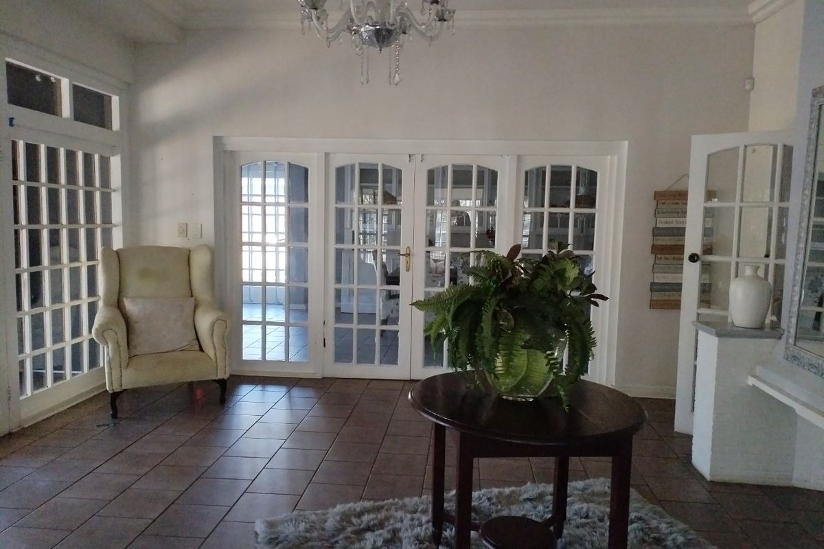 12 Bedroom House for Sale in Petersfield - Photo 4