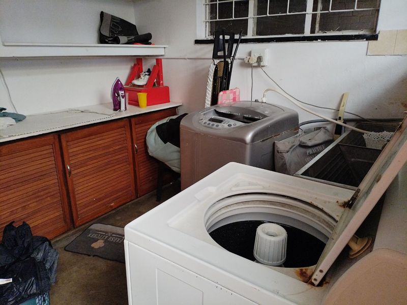 12 Bedroom House for Sale in Petersfield - Photo 10