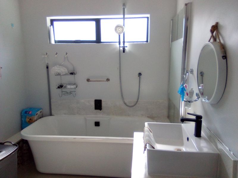 Studio Apartment in Boutique Retirement in Beverley, Lonehill for also for AirBnB Option - Photo 3