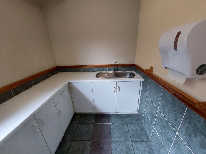 Commercial property for rent in Westville - Photo 6