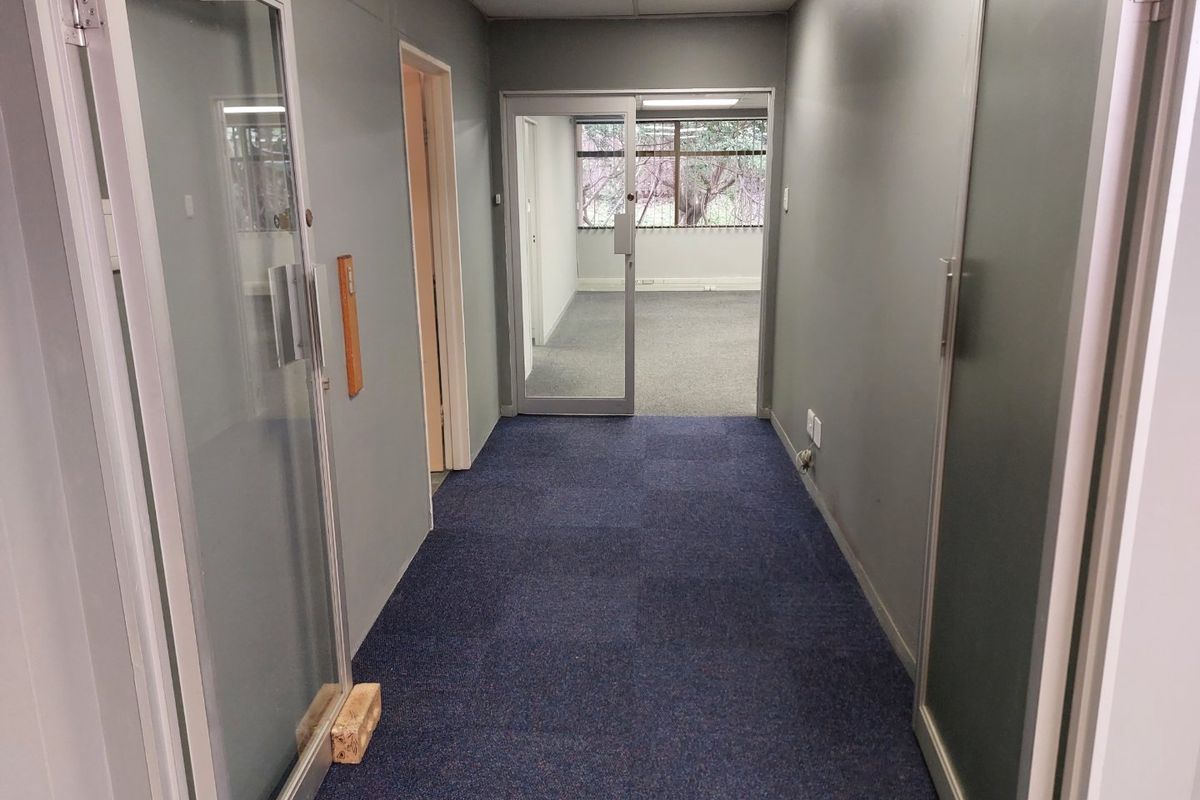 Commercial property for rent in Westville - Photo 2