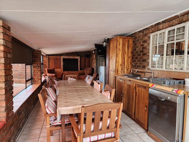 3 BEDROOM FULL TITLE TOWNHOUSE IN ORKNEY - Photo 8