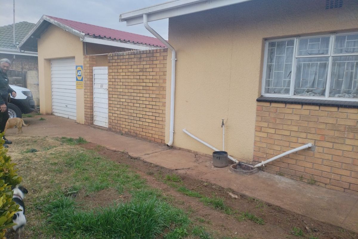 3 Bedroom House for Sale in Strubenvale  - Photo 5