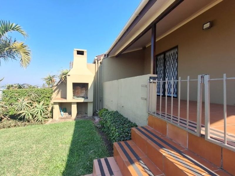 Stunning Sea Views in Secure Complex - Photo 7