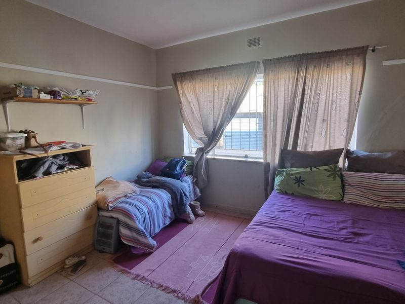 Spacious 2 bedroom flat in popular area! - Photo 8