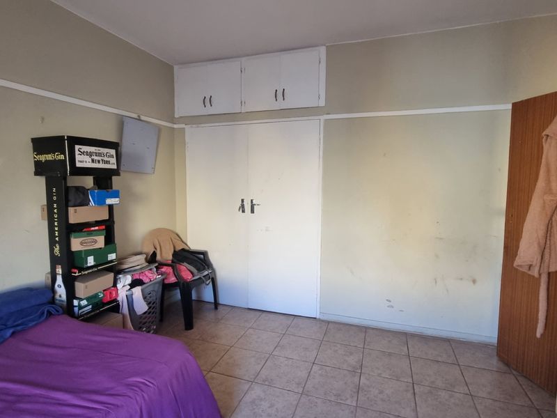 Spacious 2 bedroom flat in popular area! - Photo 7