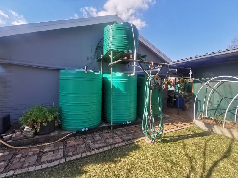 3 Bedroom House for sale in Stilfontein. - Photo 10