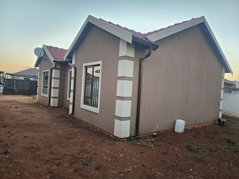 3 Bedroom house for sale  - Photo 2