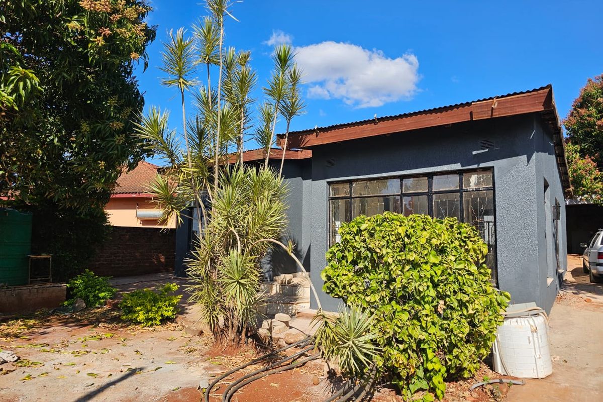 3 Bedroom house for Sale in Thohoyandou,Sibasa ,Makwarela - Photo 4