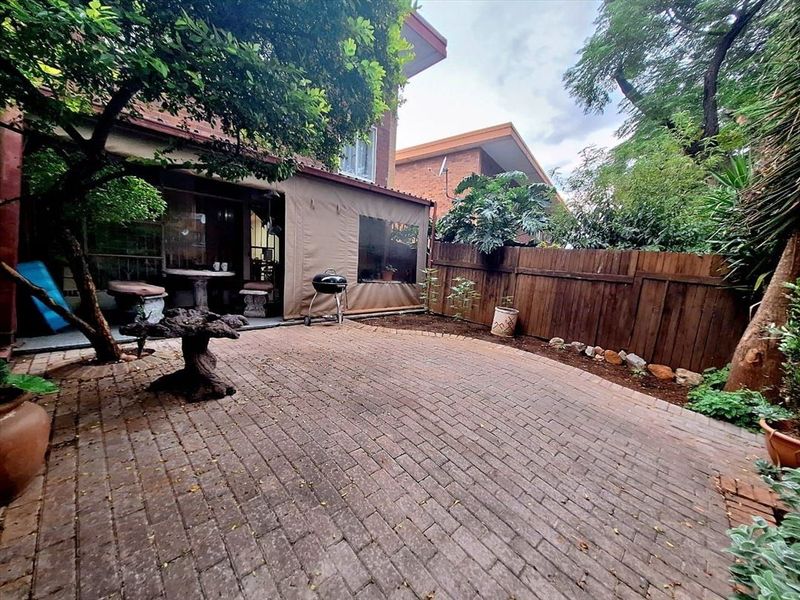 Cozy Starter Home with Great Potential - Photo 3