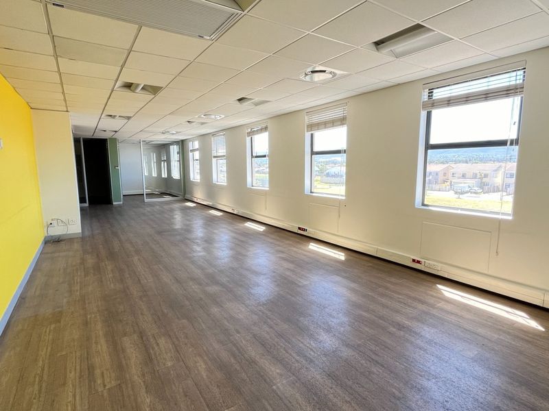 Your Team Will Love This Office - Photo 8