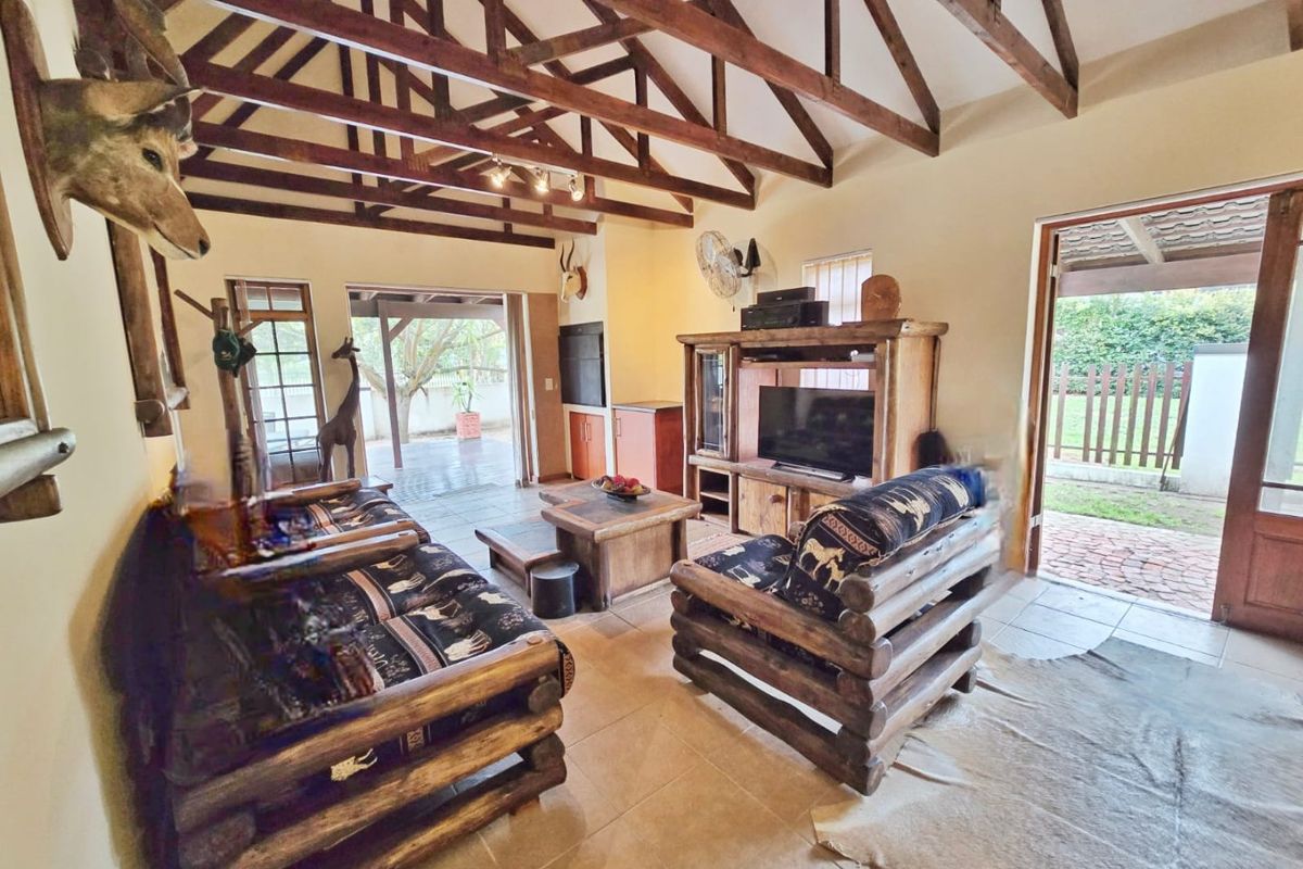 Charming Home in Secure Aviemore Estate, Sedgefield - Photo 3