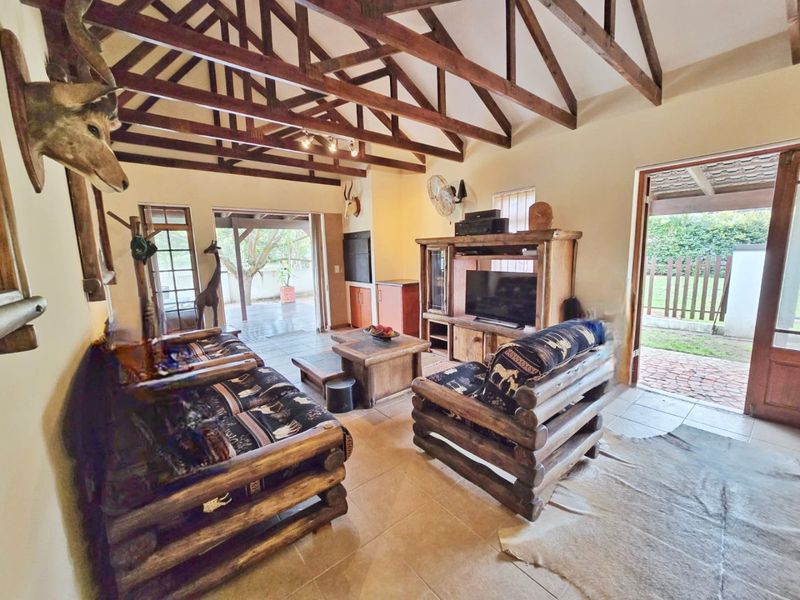 Charming Home in Secure Aviemore Estate, Sedgefield - Photo 3