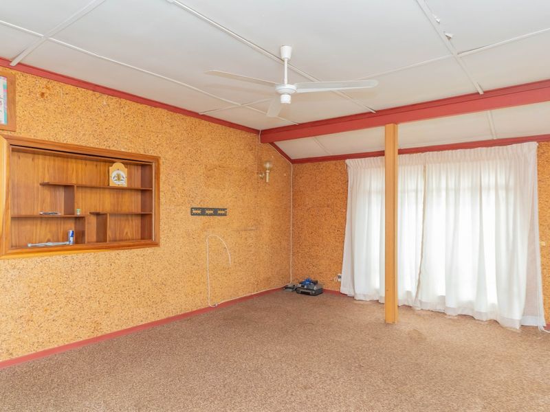 4 Bedroom House for sale in Stilfontein. - Photo 9