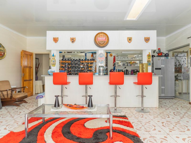 If you need space, this is the property for you - Photo 10