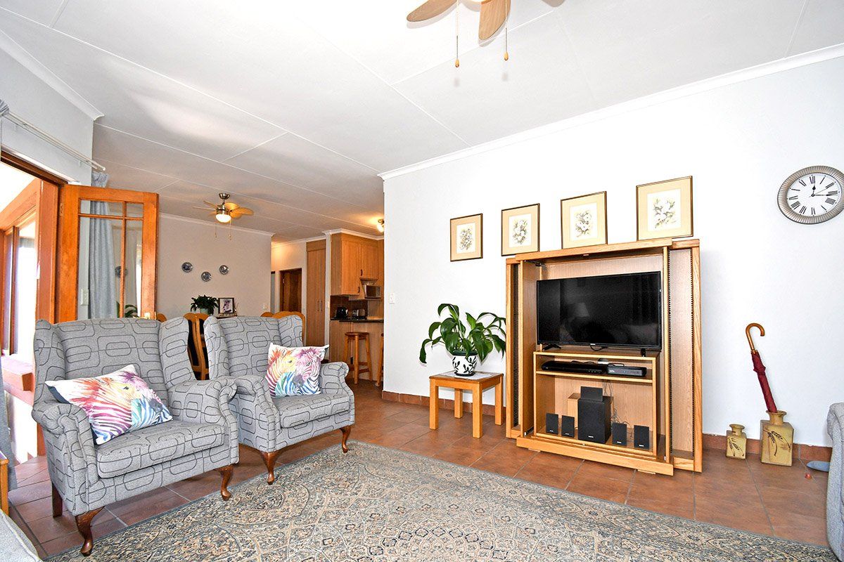 Phenomenal 5-Star Property in Prime Security Estate!  - Photo 3