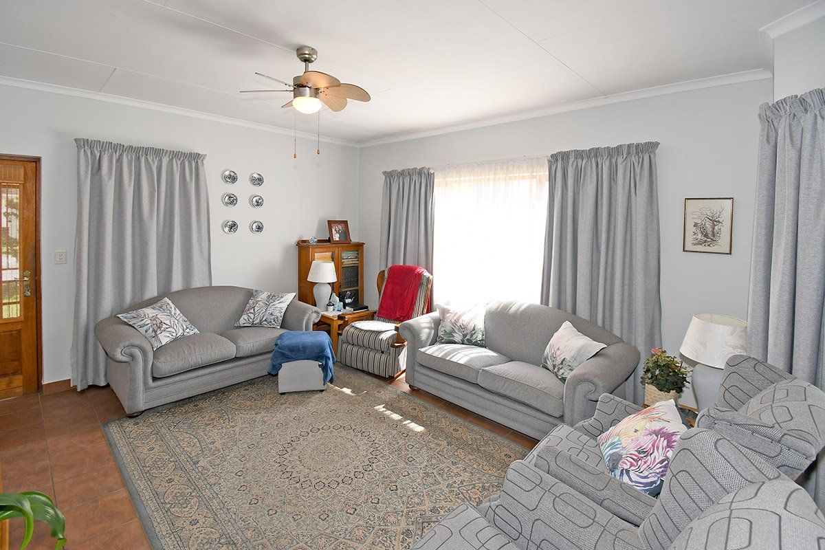 Phenomenal 5-Star Property in Prime Security Estate!  - Photo 2