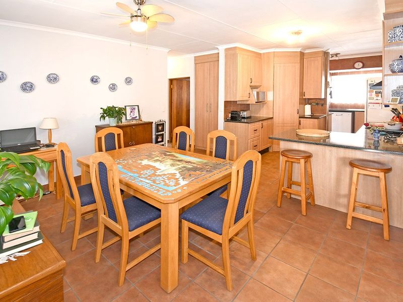 Phenomenal 5-Star Property in Prime Security Estate!  - Photo 10