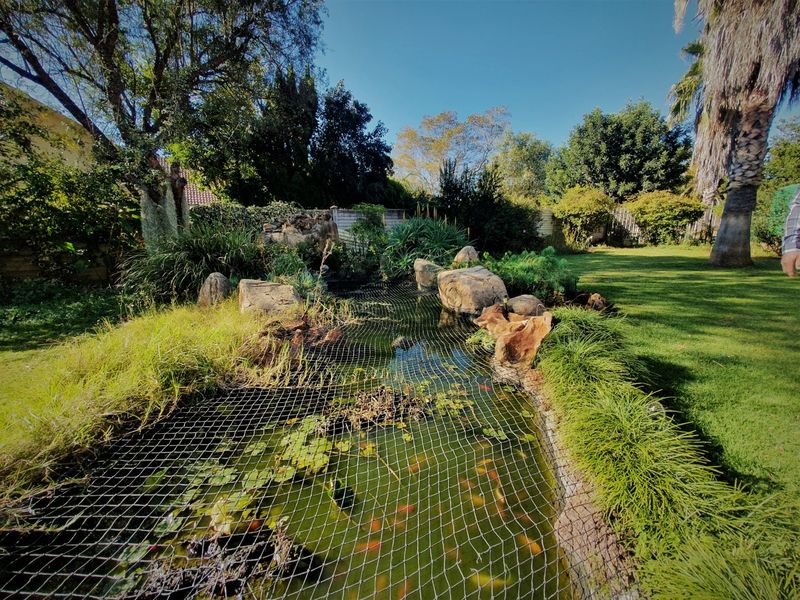 Discover the epitome of luxury living in this neat 5-bedroom residence. - Photo 10