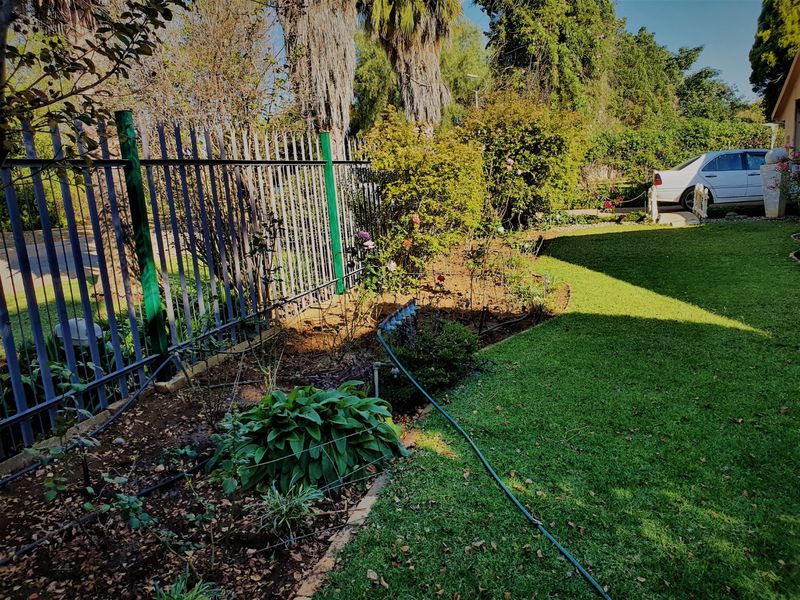 Discover the epitome of luxury living in this neat 5-bedroom residence. - Photo 9