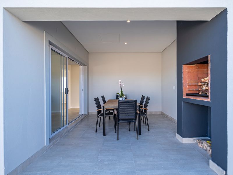 Don't miss out – contact us today to arrange a viewing of this beautifully finished, move-in-ready home! - Photo 9