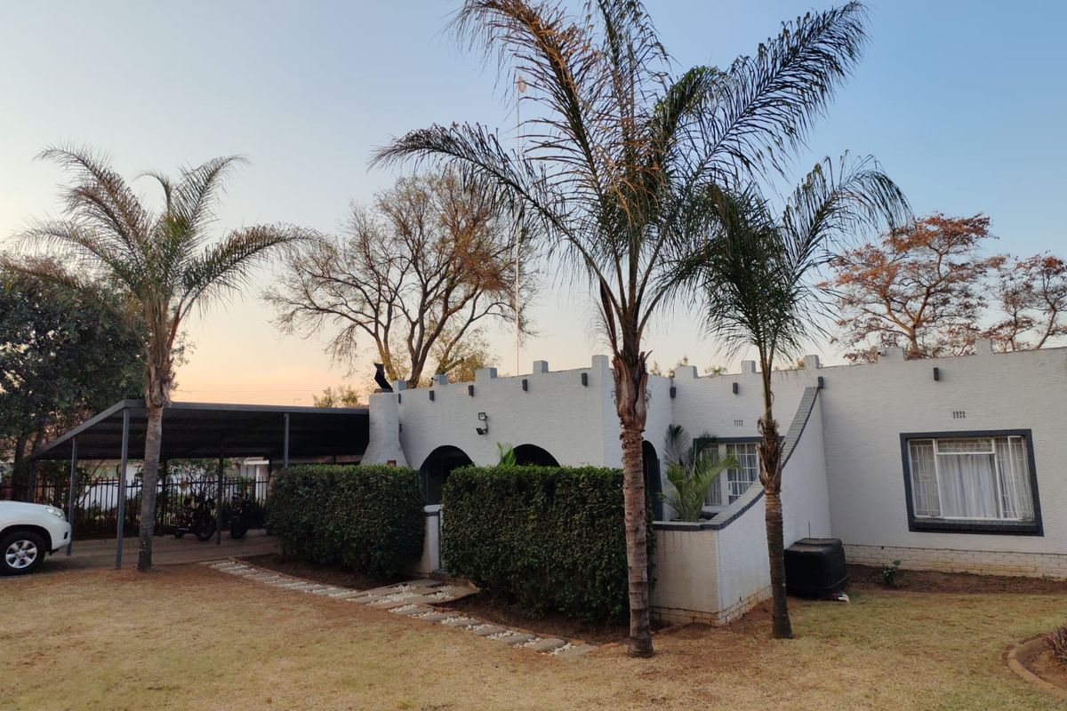 House for sale in Modimolle - Photo 2