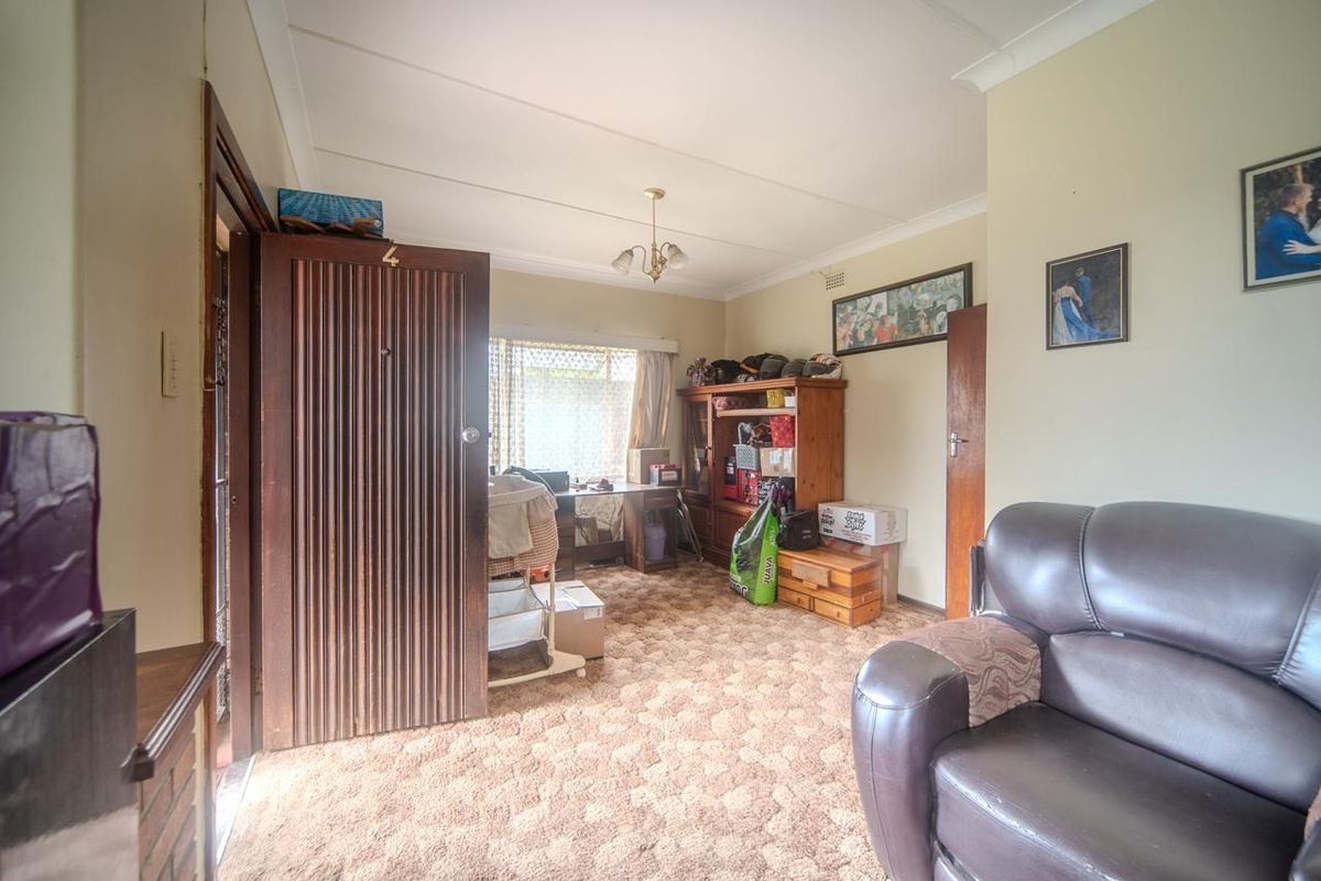 Spacious 3-Bedroom Home in Evander – Deceased Estate with Great Potential - Photo 5