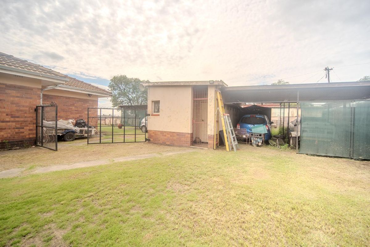 Spacious 3-Bedroom Home in Evander – Deceased Estate with Great Potential - Photo 2