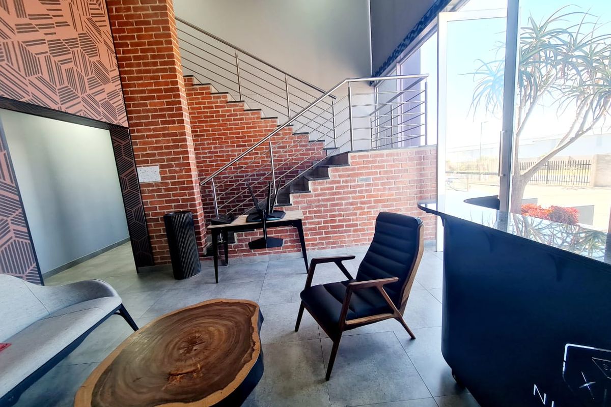 Limeroc Business Park 3,858m2 A-Grade Warehouse to Let Simela Street, Knoppieslaagte, Centurion - Photo 4