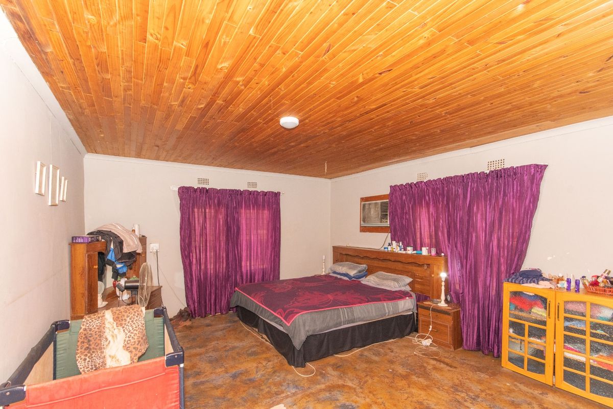 Excellent income generated smallholding with a current income of R42 000 per month. - Photo 5