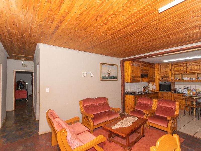 Excellent income generated smallholding with a current income of R42 000 per month. - Photo 8