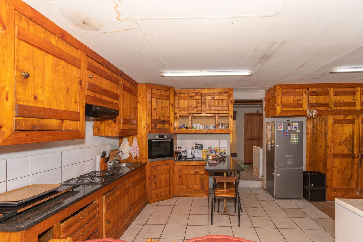 Excellent income generated smallholding with a current income of R42 000 per month. - Photo 3