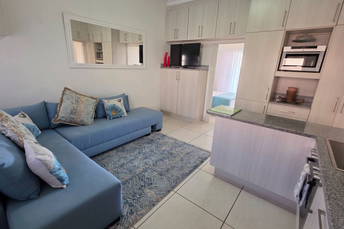 Beautiful Apartment... Fully Furnished... Close to the Beach !!! - Photo 2