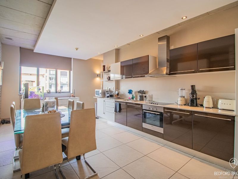 2 BEDROOM FURNISHED APARTMENT TO RENT IN MELROSE - Photo 8