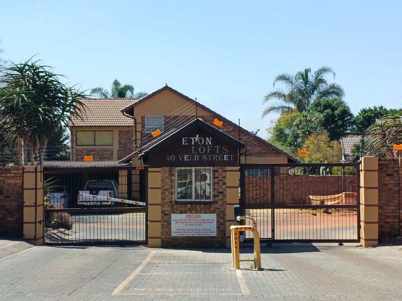 Discover the Epitome of Luxury Living in this Remarkable Double-Story Residence - Photo 3