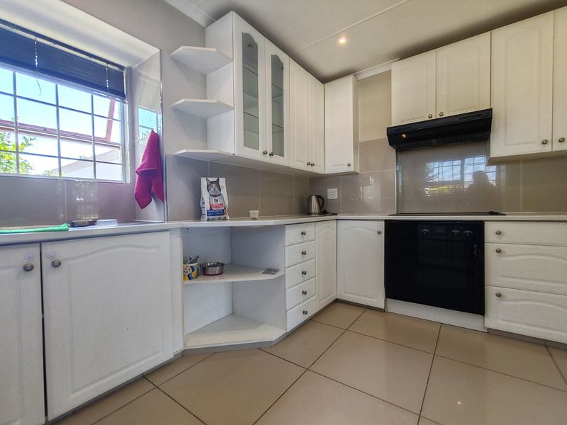 3 Bedroom Home with Flatlet- Great Location  - Photo 5