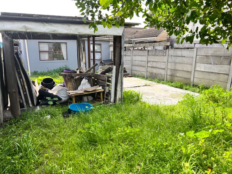 TWO BEDROOM HOUSE FOR SALE IN PEERLESS PARK WEST - Photo 9