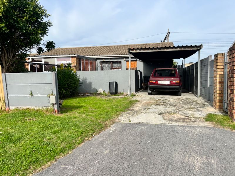 TWO BEDROOM HOUSE FOR SALE IN PEERLESS PARK WEST - Photo 2