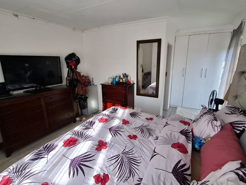 3 bedroom 2 bathroom house in Westbrook Estate - Photo 7